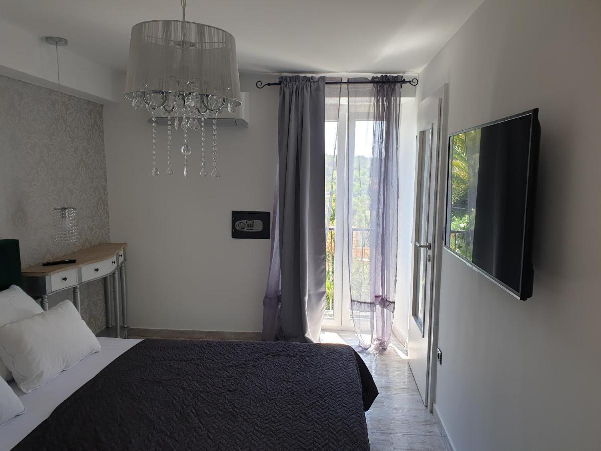 Castel Apartment Mali Losinj Exterior photo