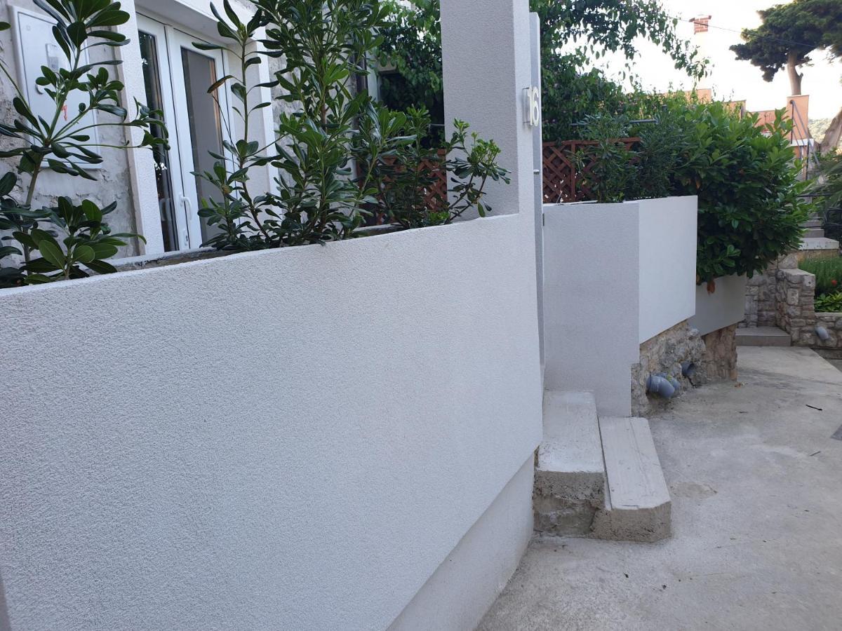 Castel Apartment Mali Losinj Exterior photo