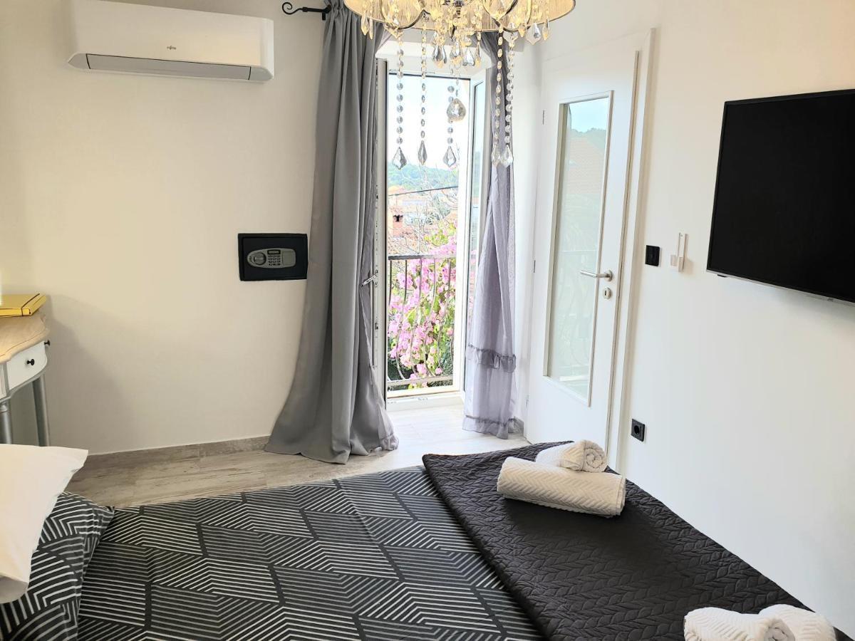 Castel Apartment Mali Losinj Exterior photo
