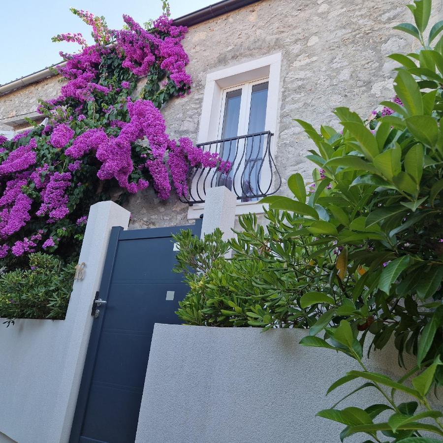Castel Apartment Mali Losinj Exterior photo